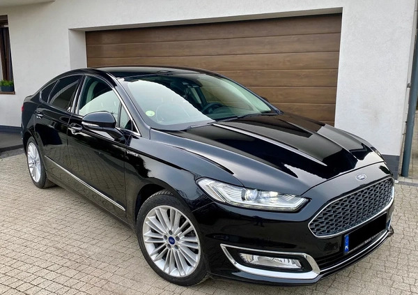 Ford Mondeo cena 61900 przebieg: 167000, rok produkcji 2017 z Kielce małe 46